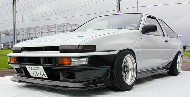 ae86トレノ  フロントフェンダー左右セット