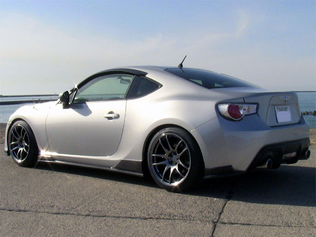 TOYOTA86（FT86）サイドステップ カーボン [j.blood]
