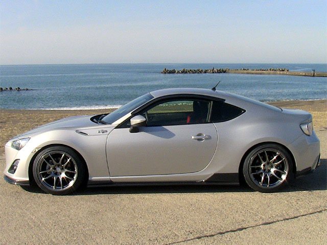 TOYOTA86(FT86)サイドステップ カーボン - TOYOTA86(FT86) エアロ